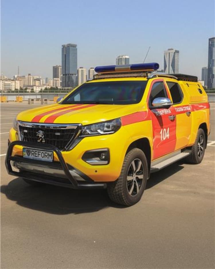 Броньований пікап PEUGEOT Landtrek